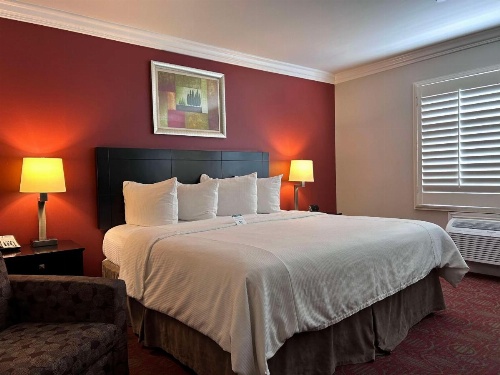 Best Western Burbank Airport Inn image 23