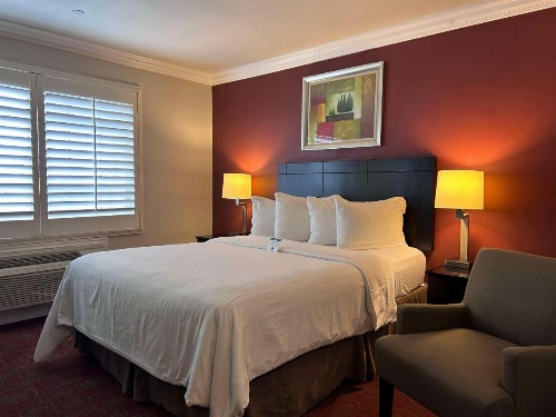 Best Western Burbank Airport Inn image 25